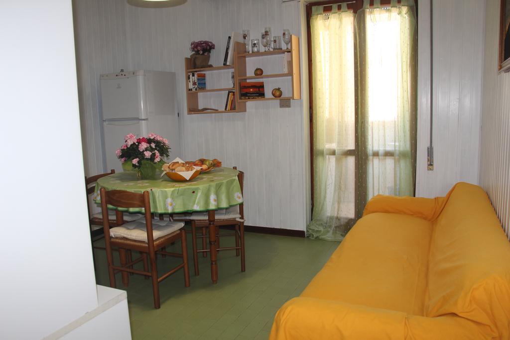 Gottardo Bed & Breakfast Monserrato Eksteriør bilde
